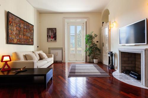 Casa Delle 5 Giornate di Milano, Milan