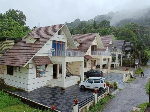 MJ ROYAL VILLAS ATHIRAPILLY