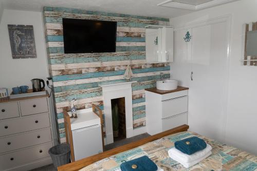 Seacrest Guest House Room Type - Double Room with Private Bathroom