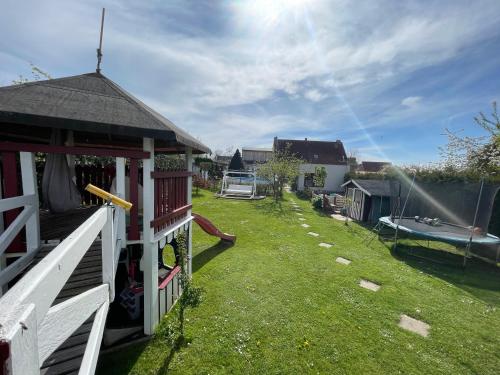 Apkārtne, idyllisches Ferienhäuschen (idyllisches Ferienhauschen) in Groß Gievitz