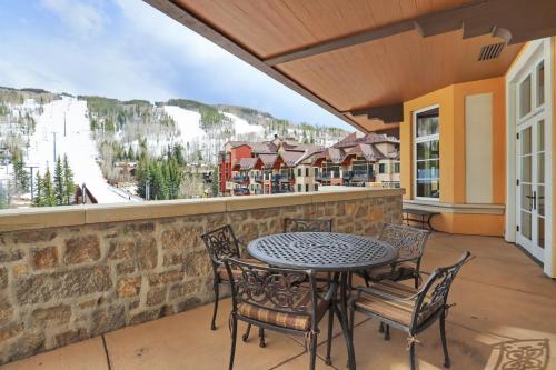 Erkély/terasz, The Arrabelle at Vail Square, a RockResort in Vail