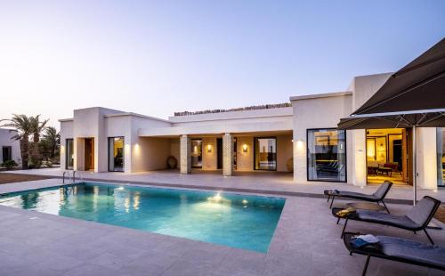 2 bedrooms, 3 beds