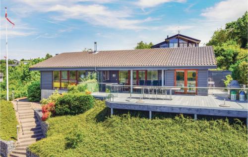 Lovely Home In Ebeltoft With Wifi