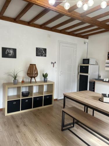 Bejárat, Superbe appartement face au Château - 2 chambres - Netflix/Canal+ (Superbe appartement face au Chateau - 2 chambres - Netflix/Canal+) in Sedan