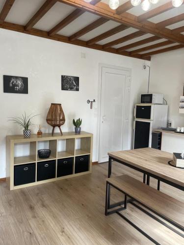 Bejárat, Superbe appartement face au Château - 2 chambres - Netflix/Canal+ (Superbe appartement face au Chateau - 2 chambres - Netflix/Canal+) in Sedan