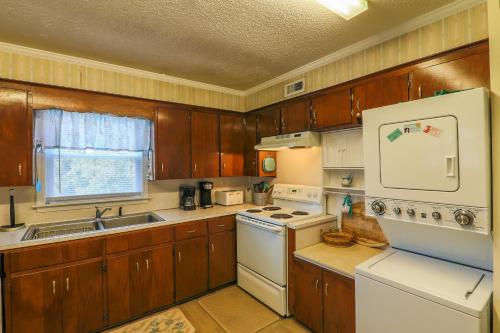 7604 - Uncle Poohs Cottage by Resort Realty 7604 - Uncle Poohs Cottage by Resort Realty