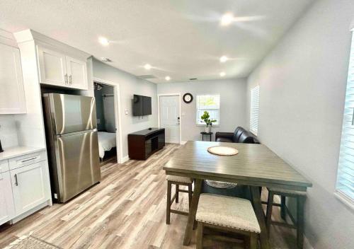 Downtown West Palm Apartment Near Airport in West Palm Beach, USA