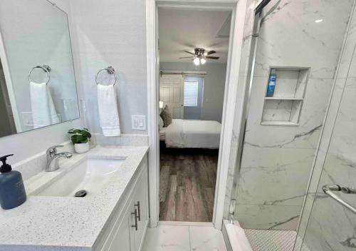Downtown West Palm Apartment Near Airport in West Palm Beach, USA