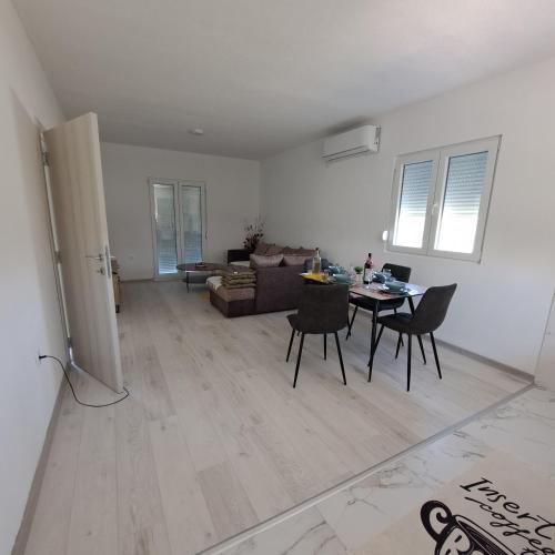 Knezevic apartman in Ponari