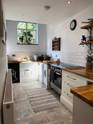 Adorable Victorian 1 bedroom annexe in Glan-yr-afon