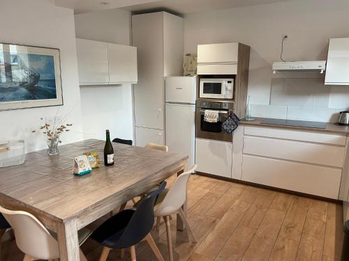 Maison rénovée au calme gîte à louer Périers-sur-le-Dan