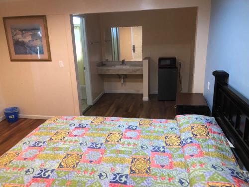 Star Motel – Norwalk, CA