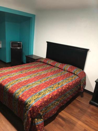 Star Motel – Norwalk, CA