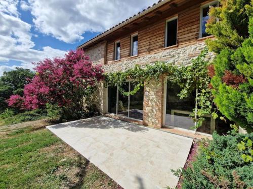 Ferme Ariégeoise, Gîte des Pyrénées - Location saisonnière - Unzent