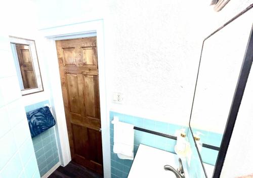 Cozy 2 Bedroom Apartment Near Local Hotspots in West Palm Beach, USA