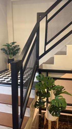 คาเฟ่ เดอ แจ่วบอง รูมแอนด์เซอร์วิส in Nong Phai