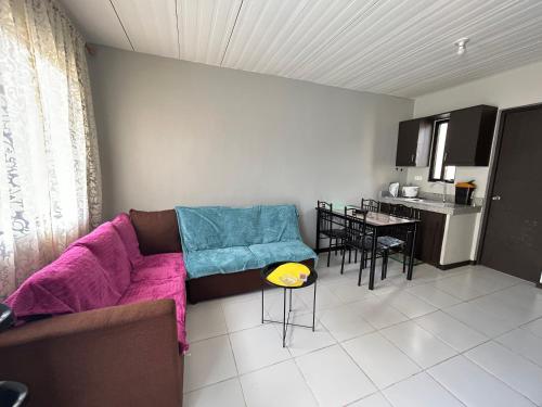 1BR Townhouse + Netflix in Santa Maria