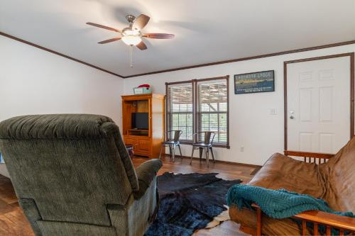 Hondo Creek Hideaway in Tarpley, USA