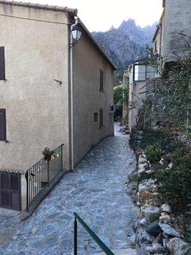 Maison de village en montagne gîte à louer Prato-di-Giovellina