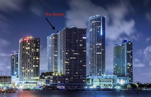 Dance With Me! Water And Park Views! - Miami Shores, FL