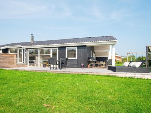 10 person holiday home in Juelsminde