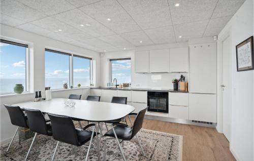 Stunning Home In Esbjerg V With Kitchen