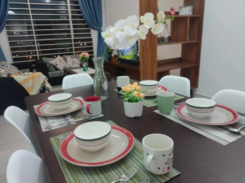 Fasiliteter, Infinity pool apartment with stunning sunset view - GM Remia Residence Ambang Botanic in Bukit Tinggi