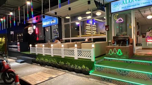 Attractions, Alongkorn hotel by SB in Samut Songkhram