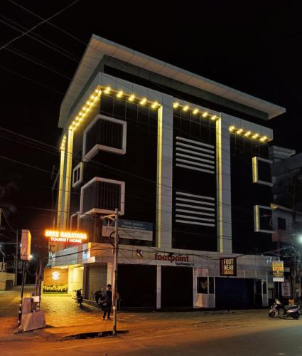 SREENARAYANA TOURIST HOME