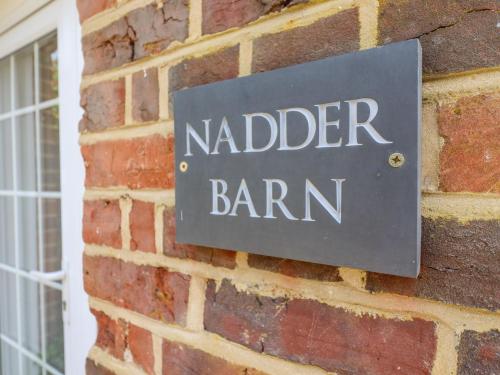 Nadder Barn Salisbury - image 3