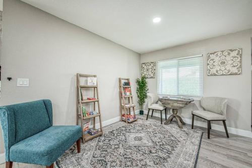 Fun City Haven Spacious Retreat in Fresno