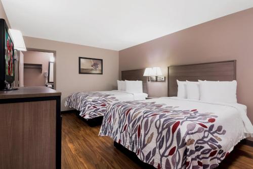 Red Roof Inn Chattanooga - Lookout Mountain - image 7