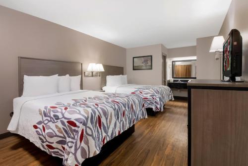Deluxe Room with Two Queen Beds Smoke Free