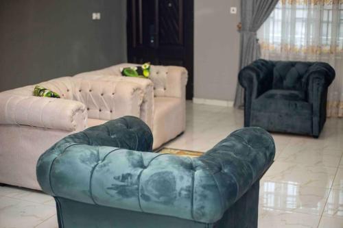 CZECH HOUSE , entire 3 bedroom, Amasaman - Accra in Amasaman