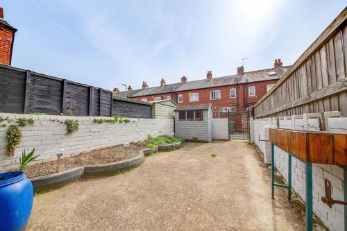 ทัศนียภาพภายนอกโรงแรม, Glasswing Stays Liquorice Lodge in คาสเทิลฟร์ด