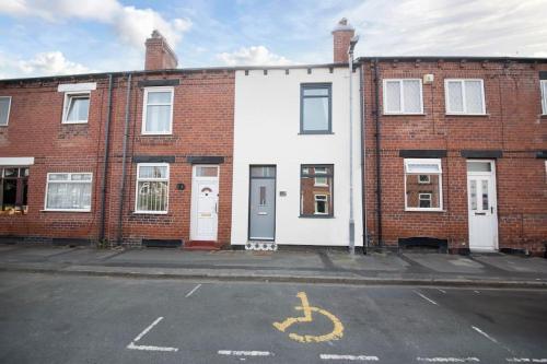 ทัศนียภาพภายนอกโรงแรม, Glasswing Stays Liquorice Lodge in คาสเทิลฟร์ด