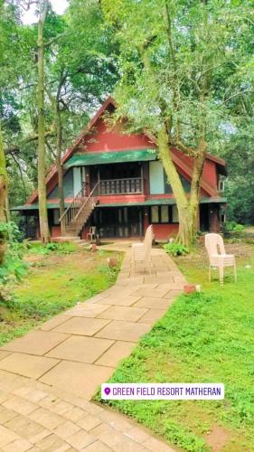 matheran Green field Resorts in 馬泰蘭