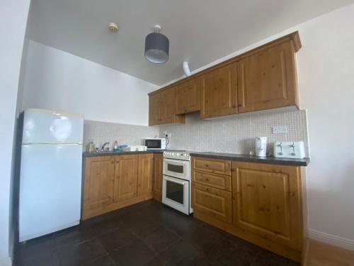 Two bedroom apartment in Ennis v95D854