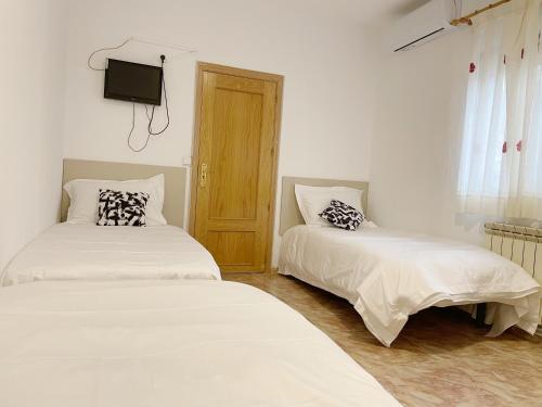 Triple Room with Private Bathroom