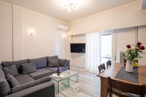Hermes Apartments, 2 bedrooms, great facilities!, Athens (photo 2)