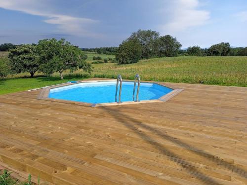 Peldbaseins, Apartament rural Can Ramon in Estanyol