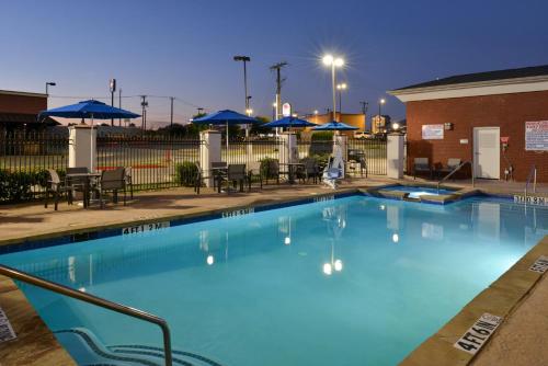 Holiday Inn Express Hotel & Suites Royse City - RockwallRockwall - Royse City By IHG - 수영장