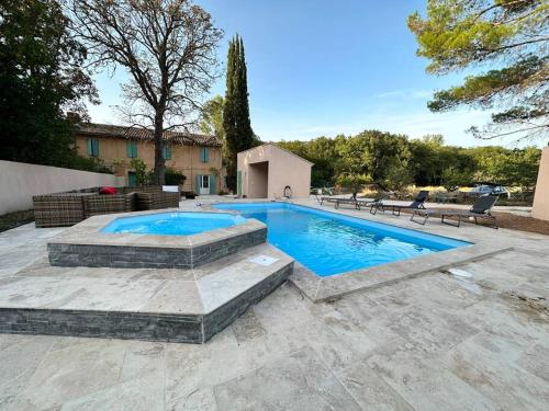 Bastide avec Piscine et Spa, vue Ste Victoire - Location saisonnière - Le Tholonet