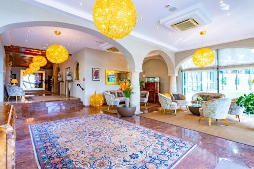 לובי, Hotel im Park in באד רדקרסבורג
