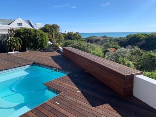 Létesítmények, Stunning Beach House in Grotto Bay in Grotto Bay