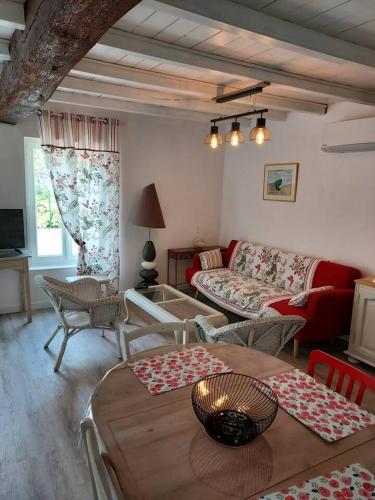 Maisonnette, Saintes (photo 6)