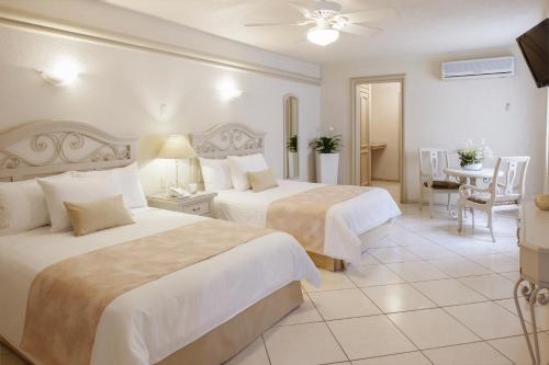 Photo - Hotel & Suites Quinta Magna