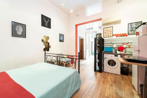 Central and cozy loft with courtyard, Boloňa (fotografie 6)