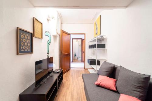 Central and cozy loft with courtyard, Boloňa (fotografie 10)