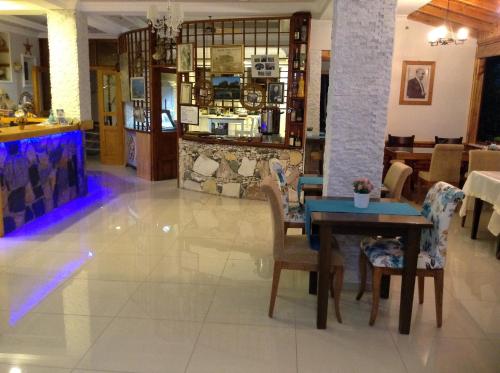 مطعم, Hotel Mola in West Marmara Region